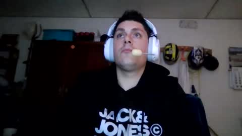 A slave to the mistress.. un esclavo para las amas dominantes. online show from 02-26-26, 01:37