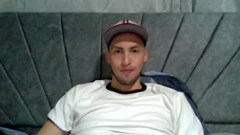 Snapshot of luis_vergon__ chatting on 08-02-26, 03:16 luis_vergon__ online show from 08-02-26, 03:16