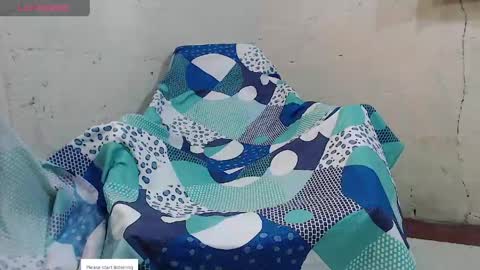 Snapshot of luisa2025_ chatting on 05-27-26, 11:40 Hot Latina online show from 05-27-26, 11:40