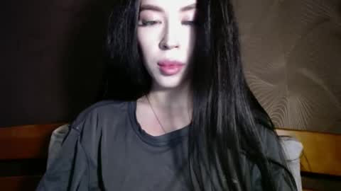 Snapshot of luisa_domina chatting on 04-23-26, 03:25 luisa lovedom online show from 04-23-26, 03:25