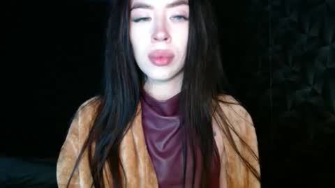 Snapshot of luisa_domina chatting on 05-04-26, 06:48 luisa lovedom online show from 05-04-26, 06:48