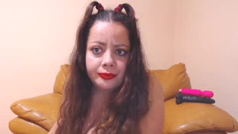 Cassie online show from 11-08-25, 06:40