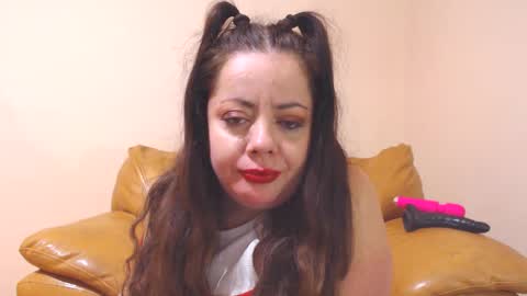 Cassie online show from 11-23-25, 12:32