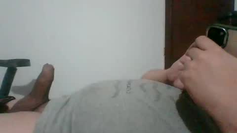 Snapshot of luisfer86 chatting on 04-06-26, 01:25 luisfer86 online show from 04-06-26, 01:25