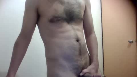 Snapshot of luismartinez666 chatting on 05-09-26, 04:39 Lus online show from 05-09-26, 04:39