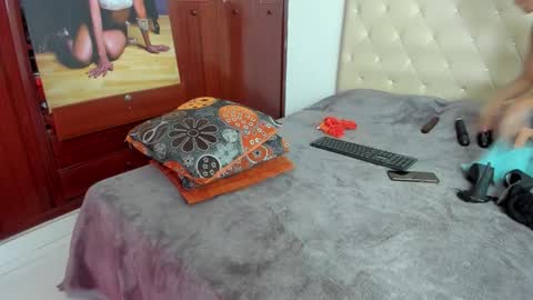 Luissa online show from 09-13-25, 02:50