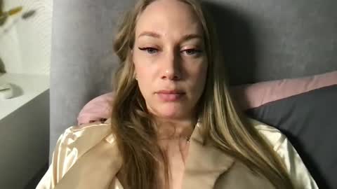 Snapshot of luiva13 chatting on 02-06-25, 07:29 luiva13 online show from 02-06-25, 07:29