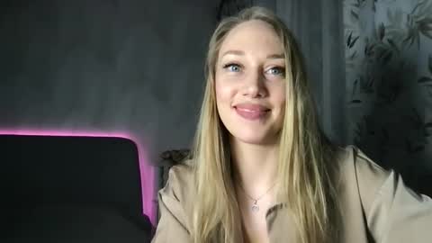 Snapshot of luiva13 chatting on 03-04-25, 08:16 luiva13 online show from 03-04-25, 08:16