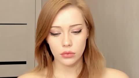 Lizzy online show from 01-19-26, 11:47