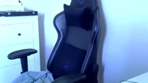 Snapshot of luizacandy chatting on 11-06-25, 05:58 luizacandy online show from 11-06-25, 05:58