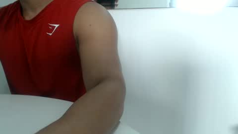 Snapshot of lukafitness chatting on 09-19-25, 11:55 lukafitness online show from 09-19-25, 11:55