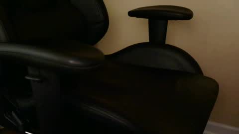 Snapshot of luke7711 chatting on 06-17-26, 03:13 luke7711 online show from 06-17-26, 03:13