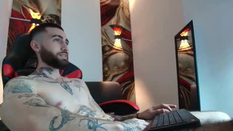 LUKE online show from 10-01-25, 01:28