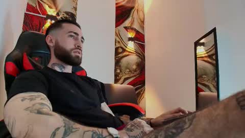 LUKE online show from 11-21-25, 01:21