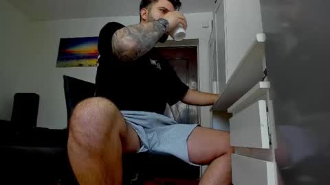 Snapshot of lukedenver chatting on 02-21-25, 08:29 Luke online show from 02-21-25, 08:29