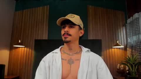 Snapshot of lukeetaylor_ chatting on 11-24-25, 12:05 Luke Taylor online show from 11-24-25, 12:05