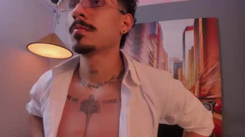 Snapshot of lukeetaylor_ chatting on 12-14-25, 10:42 Luke Taylor online show from 12-14-25, 10:42