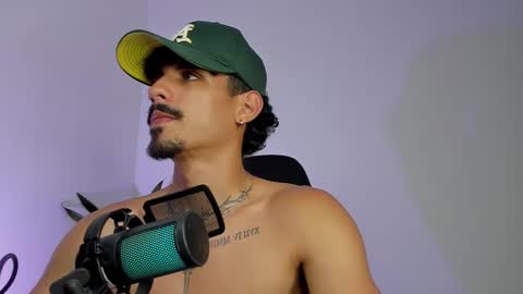 Luke Taylor online show from 03-03-26, 03:01