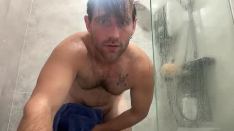 Snapshot of lukegunn22 chatting on 05-12-26, 12:19 MR. Luke Gunn online show from 05-12-26, 12:19