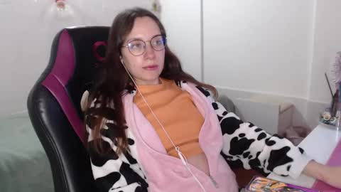 Vicky online show from 01-06-25, 02:37