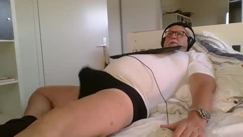 Snapshot of luley58 chatting on 12-26-24, 09:01 luley58 online show from 12-26-24, 09:01