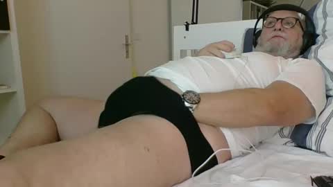 Snapshot of luley58 chatting on 02-13-25, 06:30 luley58 online show from 02-13-25, 06:30