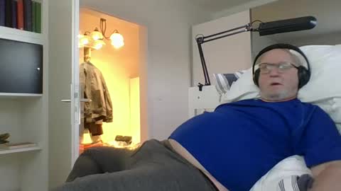 Snapshot of luley58 chatting on 03-07-25, 06:02 luley58 online show from 03-07-25, 06:02