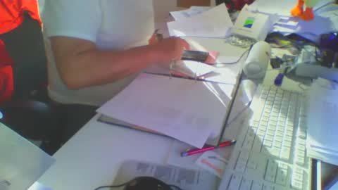 Snapshot of luley58 chatting on 03-10-25, 06:49 luley58 online show from 03-10-25, 06:49