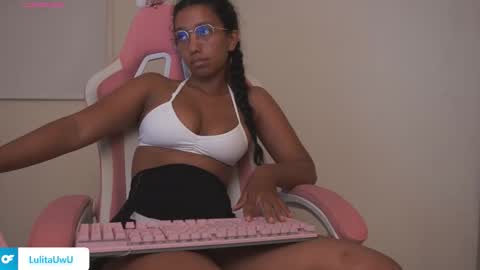 lulitauwu online show from 10-22-25, 04:02