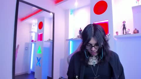 Cookie  online show from 10-18-25, 12:06