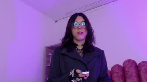 Cookie  online show from 11-14-25, 12:04