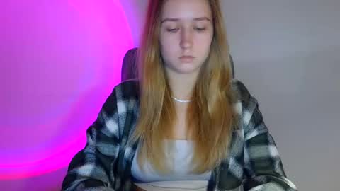 Lulu Baby18 online show from 10-30-25, 09:00