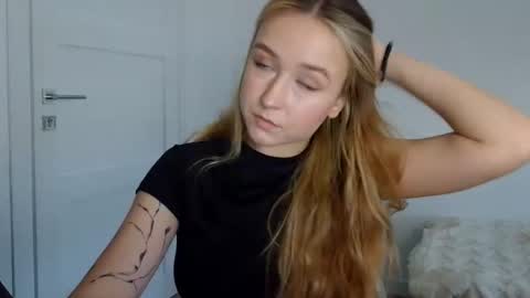 Lulu Baby18 online show from 03-28-26, 11:32