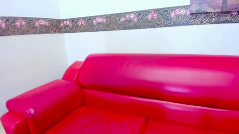 Snapshot of lulu_james chatting on 11-08-25, 05:01 I AM LULU online show from 11-08-25, 05:01