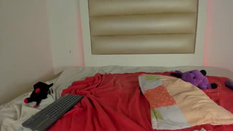 elizabeth online show from 10-21-25, 03:46