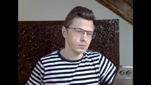 Andrew independent model 2000-0000 CET daily online show from 01-12-26, 07:08