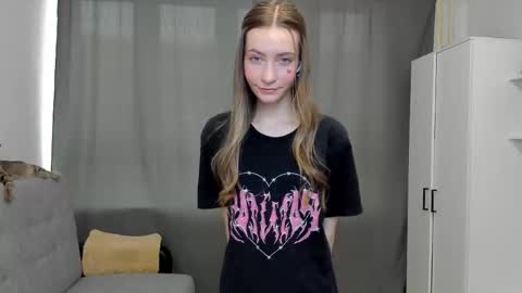 Snapshot of luminaya chatting on 02-14-26, 09:50 Naya online show from 02-14-26, 09:50