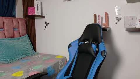 Luna online show from 09-22-25, 03:30