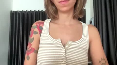 Luna online show from 12-04-24, 04:43