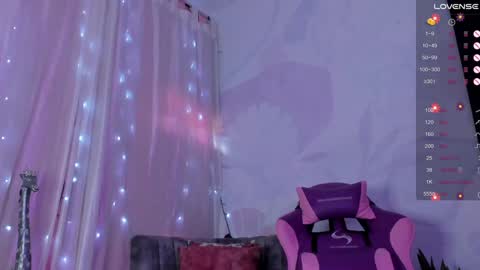 Snapshot of luna__cute chatting on 12-03-24, 06:17 Luna online show from 12-03-24, 06:17