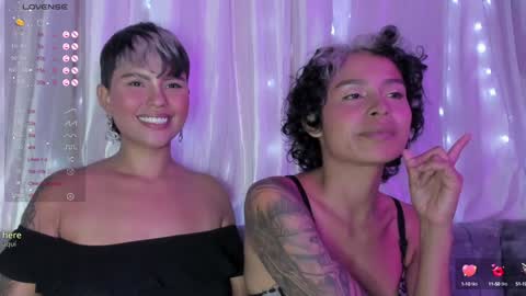 Snapshot of luna__cute chatting on 01-15-25, 04:25 Luna online show from 01-15-25, 04:25