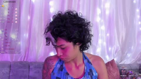 Snapshot of luna__cute chatting on 01-27-25, 01:26 Luna online show from 01-27-25, 01:26