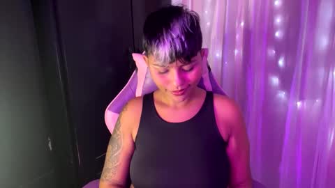 Snapshot of luna__cute chatting on 02-01-25, 05:39 Luna online show from 02-01-25, 05:39