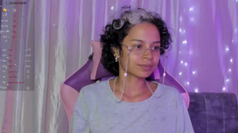 Snapshot of luna__cute chatting on 02-09-25, 02:17 Luna online show from 02-09-25, 02:17