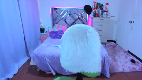 luna_analya online show from 11-04-25, 04:50