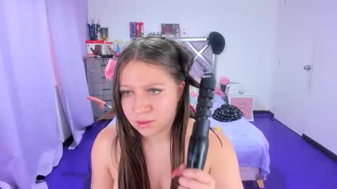luna_analya online show from 01-16-26, 06:01