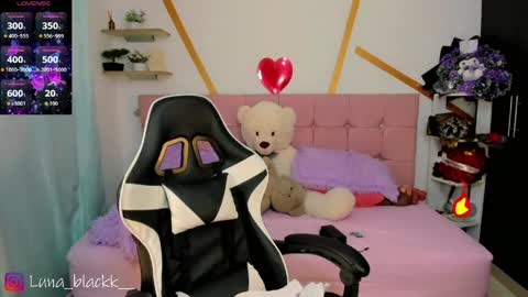 Snapshot of luna_blackk_ chatting on 04-26-26, 09:12 Luna online show from 04-26-26, 09:12