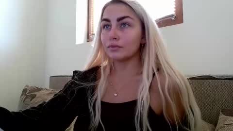 Snapshot of luna_blazer chatting on 10-04-25, 10:13 luna_blazer online show from 10-04-25, 10:13