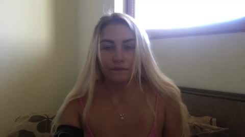 Snapshot of luna_blazer chatting on 10-31-25, 10:49 luna_blazer online show from 10-31-25, 10:49