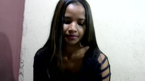 Laura online show from 06-15-26, 04:36